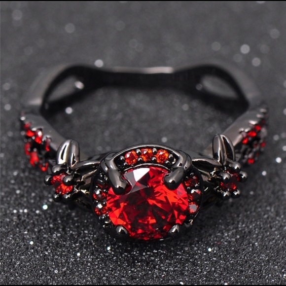 Bijou Ruby Red Garner Black Ring Sz 6 - Picture 2 of 4